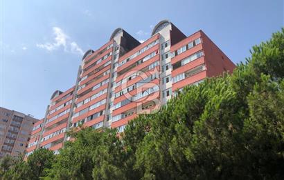 Metrobüse 450m,Otoparklı,Site İçi,Şehir Manzaralı Temiz 3+1