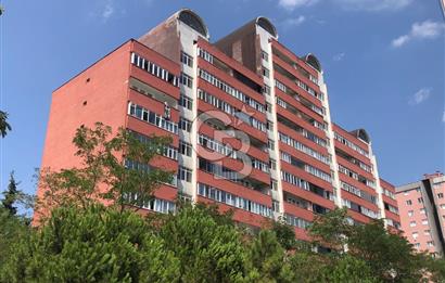 Metrobüse 450m,Otoparklı,Site İçi,Şehir Manzaralı Temiz 3+1