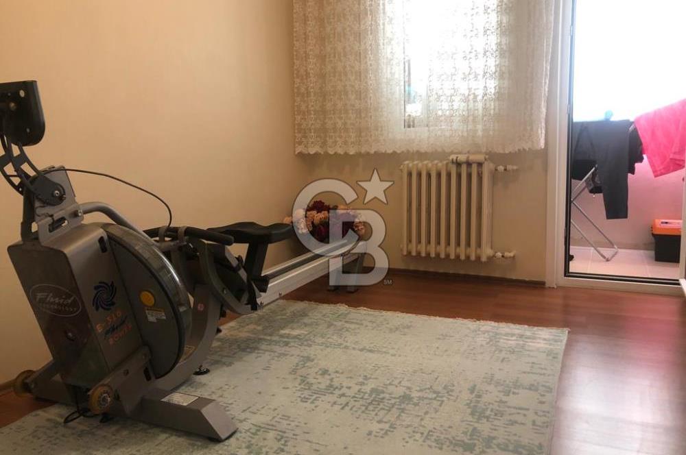 Metrobüse 450m,Otoparklı,Site İçi,Şehir Manzaralı Temiz 3+1