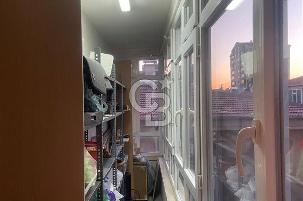 ÖVEÇLER ÇETİN EMEÇ BULVARI YAKINI YAPILI EŞYALI SATILIK OFİS