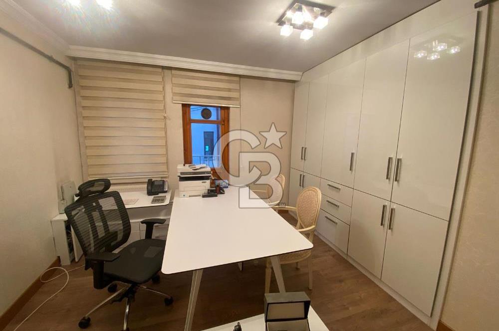 ÖVEÇLER ÇETİN EMEÇ BULVARI YAKINI YAPILI EŞYALI SATILIK OFİS