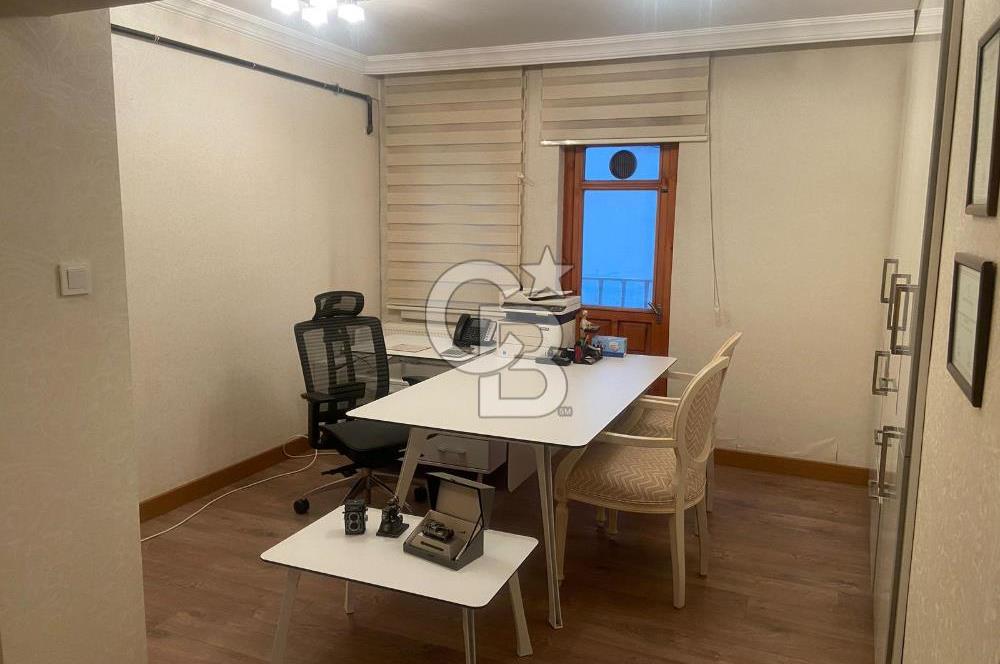 ÖVEÇLER ÇETİN EMEÇ BULVARI YAKINI YAPILI EŞYALI SATILIK OFİS