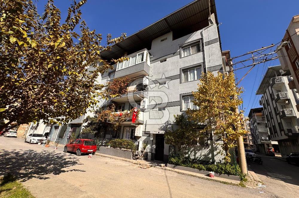 YEŞİLOVA MAHALLESİ'NDE BAHÇELİ, MERKEZİ KONUMDA 3+1 ZEMİN KAT