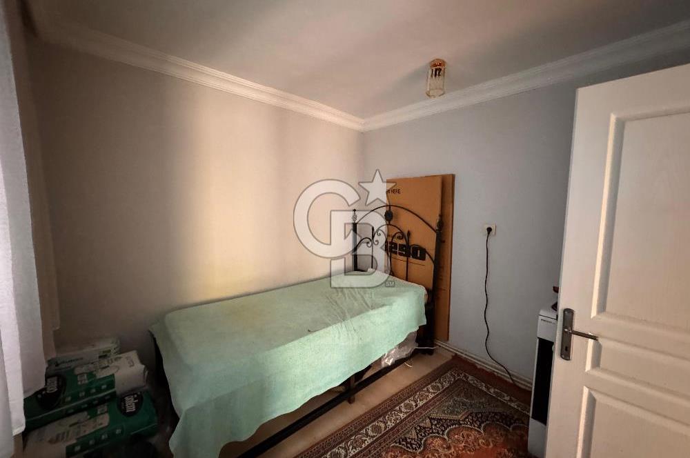 YEŞİLOVA MAHALLESİ'NDE BAHÇELİ, MERKEZİ KONUMDA 3+1 ZEMİN KAT