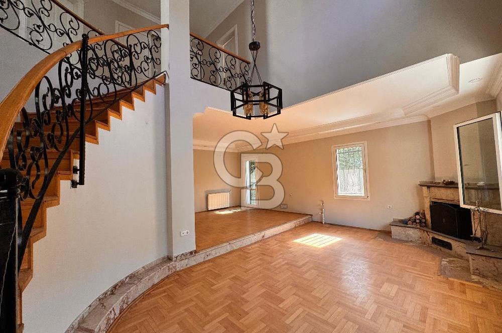 FORUM BORNOVA KARŞISI,HEM TİCARİ HEM MÜSTAKİL KUL.TRİPLEKS VİLLA