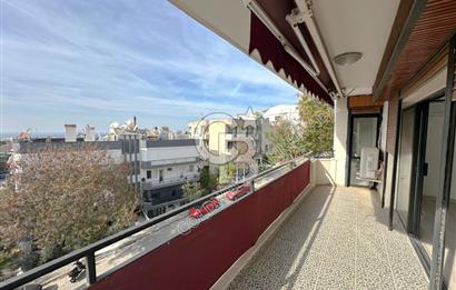 MARİNADA DENİZ MANZARALI KORDONA YÜRÜME MESAFESİNDE DAİRE