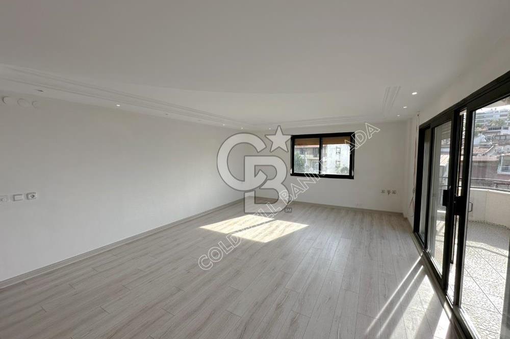 MARİNADA DENİZ MANZARALI KORDONA YÜRÜME MESAFESİNDE DAİRE