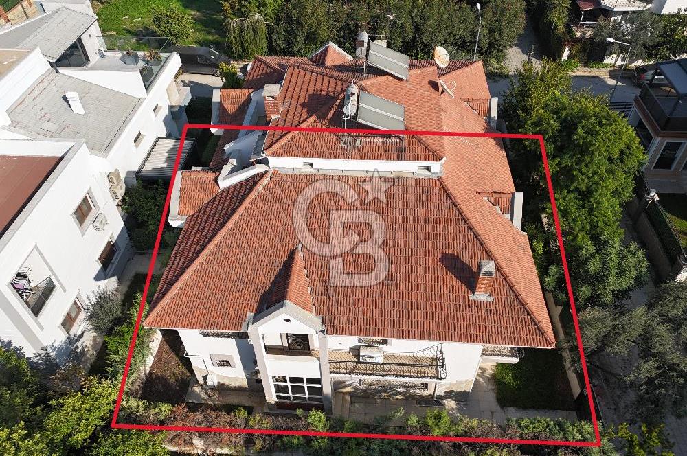 FORUM BORNOVA KARŞISI,HEM TİCARİ HEM MÜSTAKİL KUL.TRİPLEKS VİLLA