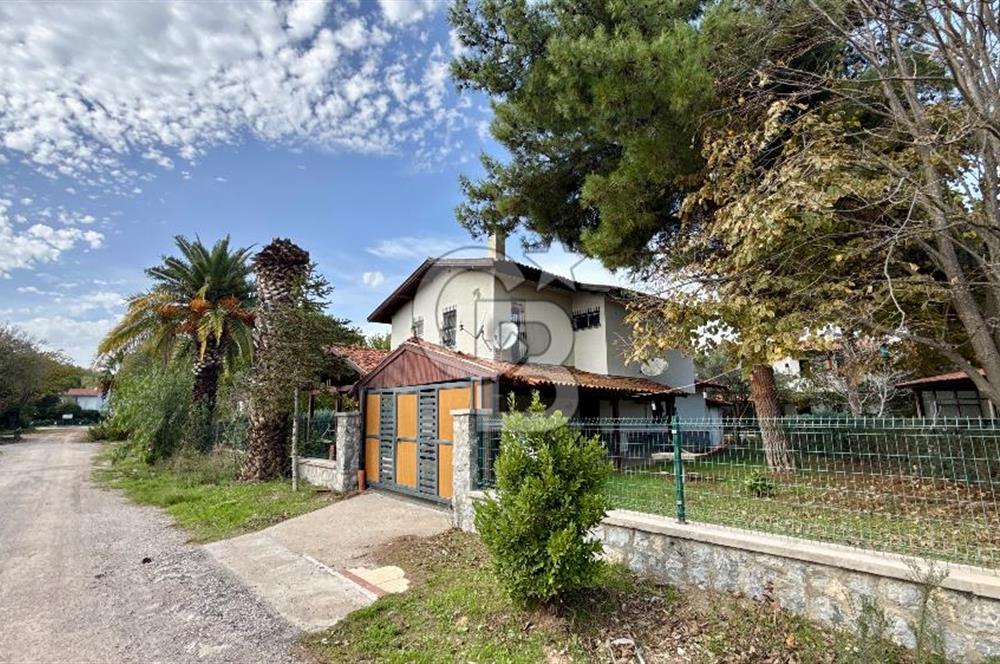 Urla Altınköy Çiftlik Evleri Sitesinde Satılık 3+1 Müstakil Dubleks Villa