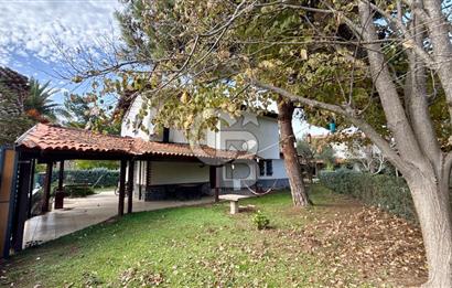 Urla Altınköy Çiftlik Evleri Sitesinde Satılık 3+1 Müstakil Dubleks Villa