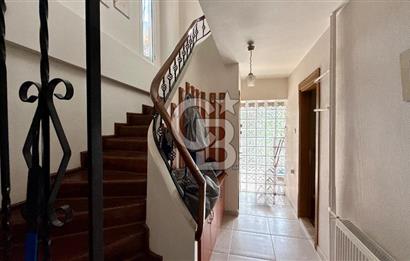 Urla Altınköy Çiftlik Evleri Sitesinde Satılık 3+1 Müstakil Dubleks Villa