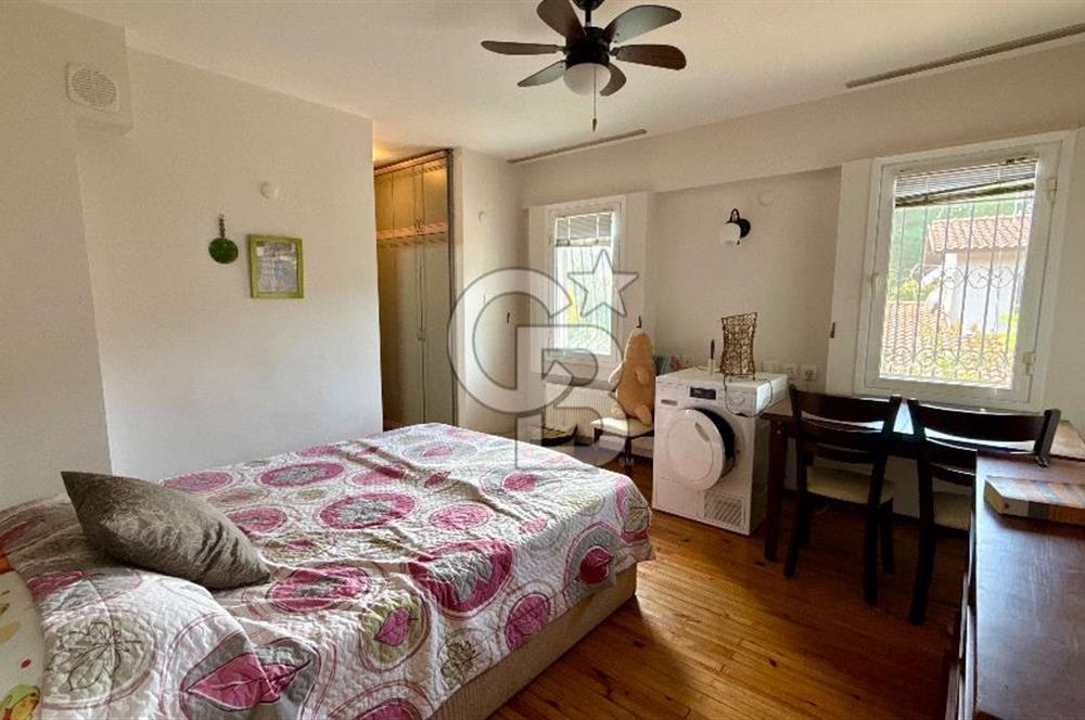 Urla Altınköy Çiftlik Evleri Sitesinde Satılık 3+1 Müstakil Dubleks Villa