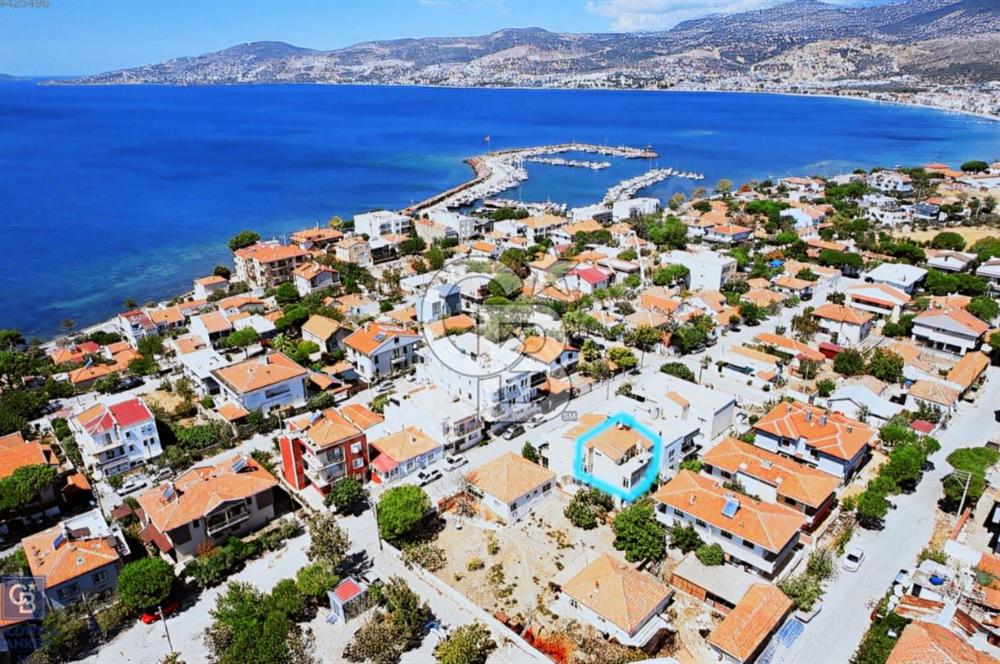 ÇANDARLI ADA MAHALLESİNDE YENİ TADİLATLI 3+1 DUBLEKS