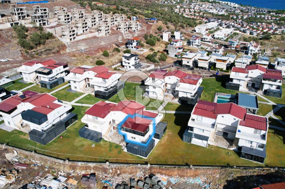 ÇANDARLI ŞÜKRÜ AYNA KONAKLARI'NDA 2+1 BAKIMLI DAİRE