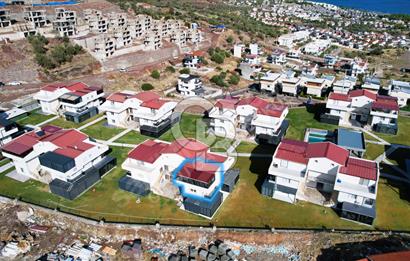 ÇANDARLI ŞÜKRÜ AYNA KONAKLARI'NDA 2+1 BAKIMLI DAİRE