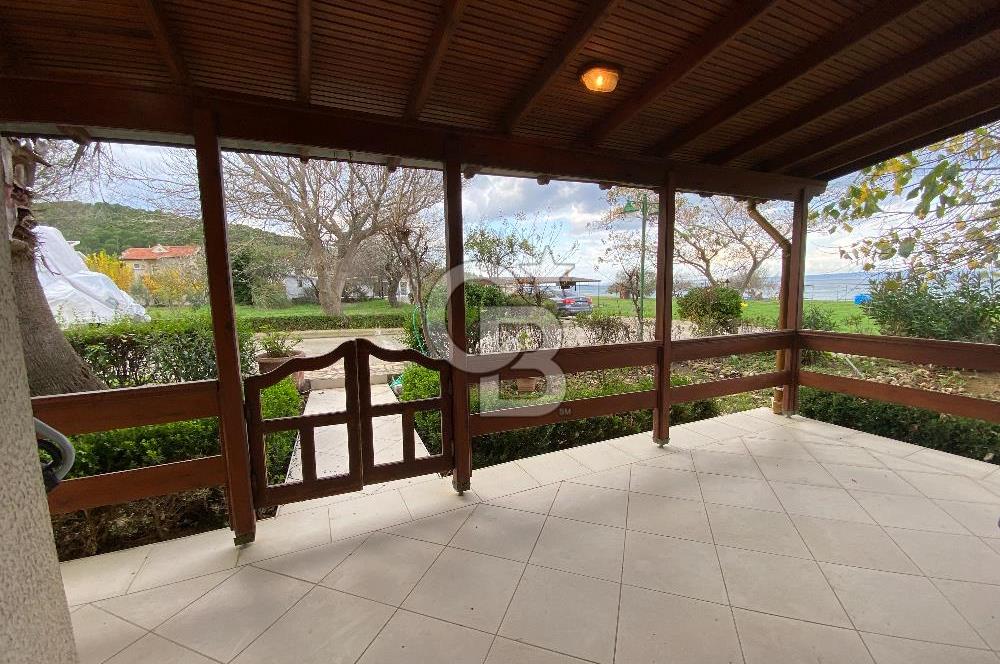 Saroz Körfezinde Denize Sıfır, Özel Koylu 4+1 Tripleks Villa