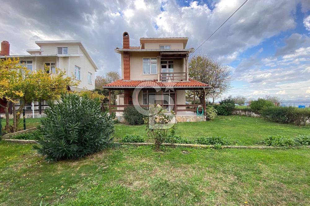 Saroz Körfezinde Denize Sıfır, Özel Koylu 4+1 Tripleks Villa