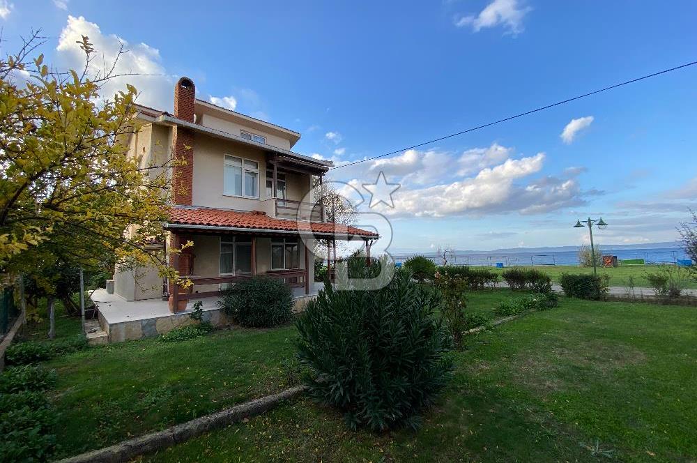 Saroz Körfezinde Denize Sıfır, Özel Koylu 4+1 Tripleks Villa