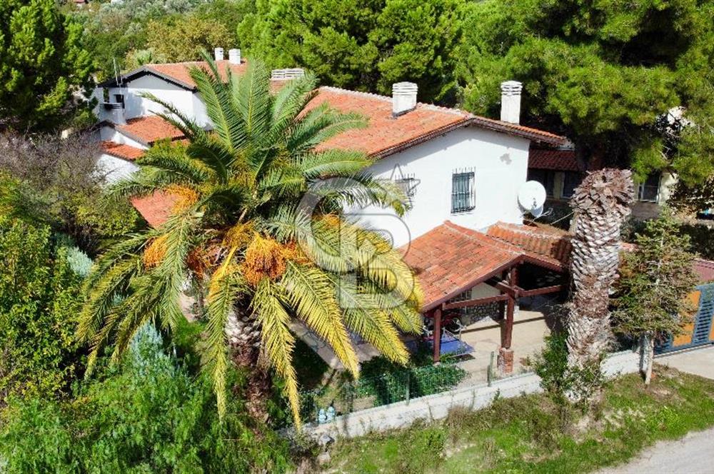 Urla Altınköy Çiftlik Evleri Sitesinde Satılık 3+1 Müstakil Dubleks Villa