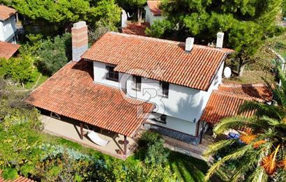Urla Altınköy Çiftlik Evleri Sitesinde Satılık 3+1 Müstakil Dubleks Villa