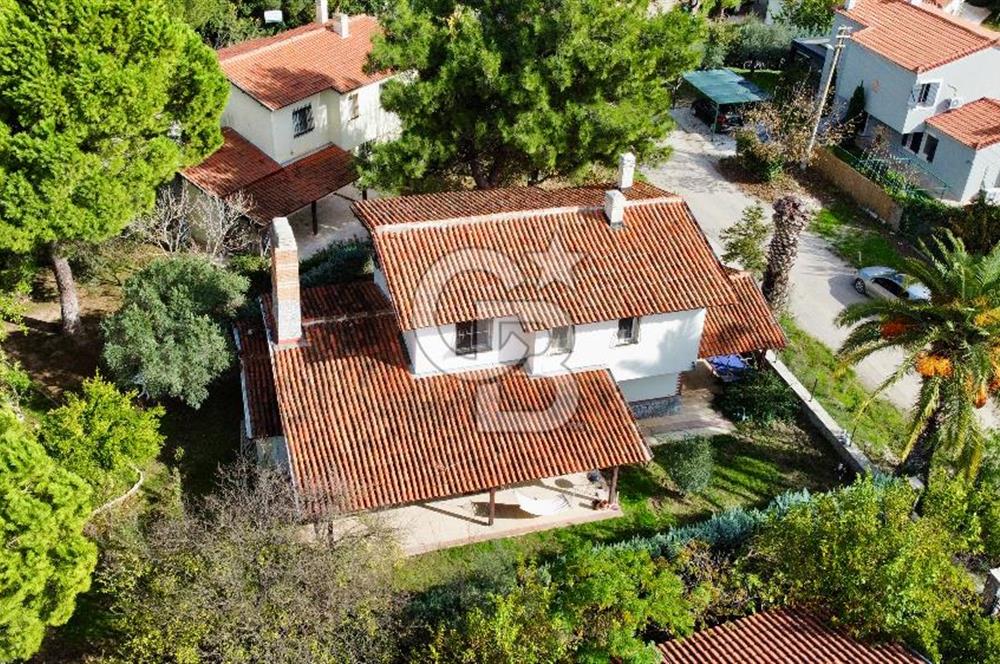 Urla Altınköy Çiftlik Evleri Sitesinde Satılık 3+1 Müstakil Dubleks Villa