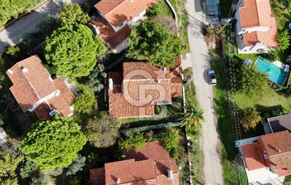 Urla Altınköy Çiftlik Evleri Sitesinde Satılık 3+1 Müstakil Dubleks Villa