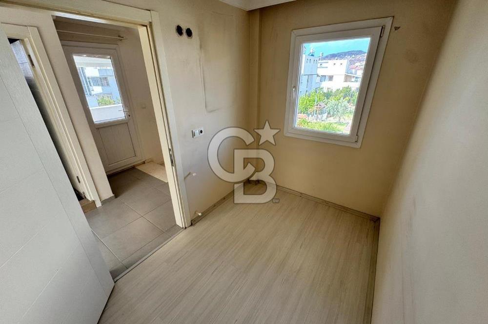 ÇANDARLI MERKEZDE DENİZE YAKIN SATILIK VİLLA