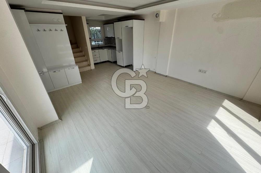 ÇANDARLI MERKEZDE DENİZE YAKIN SATILIK VİLLA