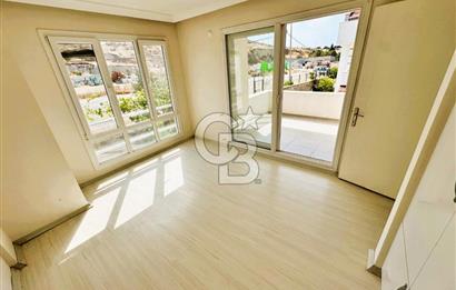 ÇANDARLI MERKEZDE DENİZE YAKIN SATILIK VİLLA