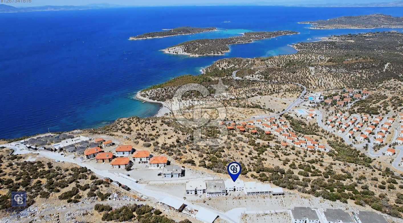 DİKİLİ BADEMLİ'DE ADALAR MANZARALI 3+1 DAİRE