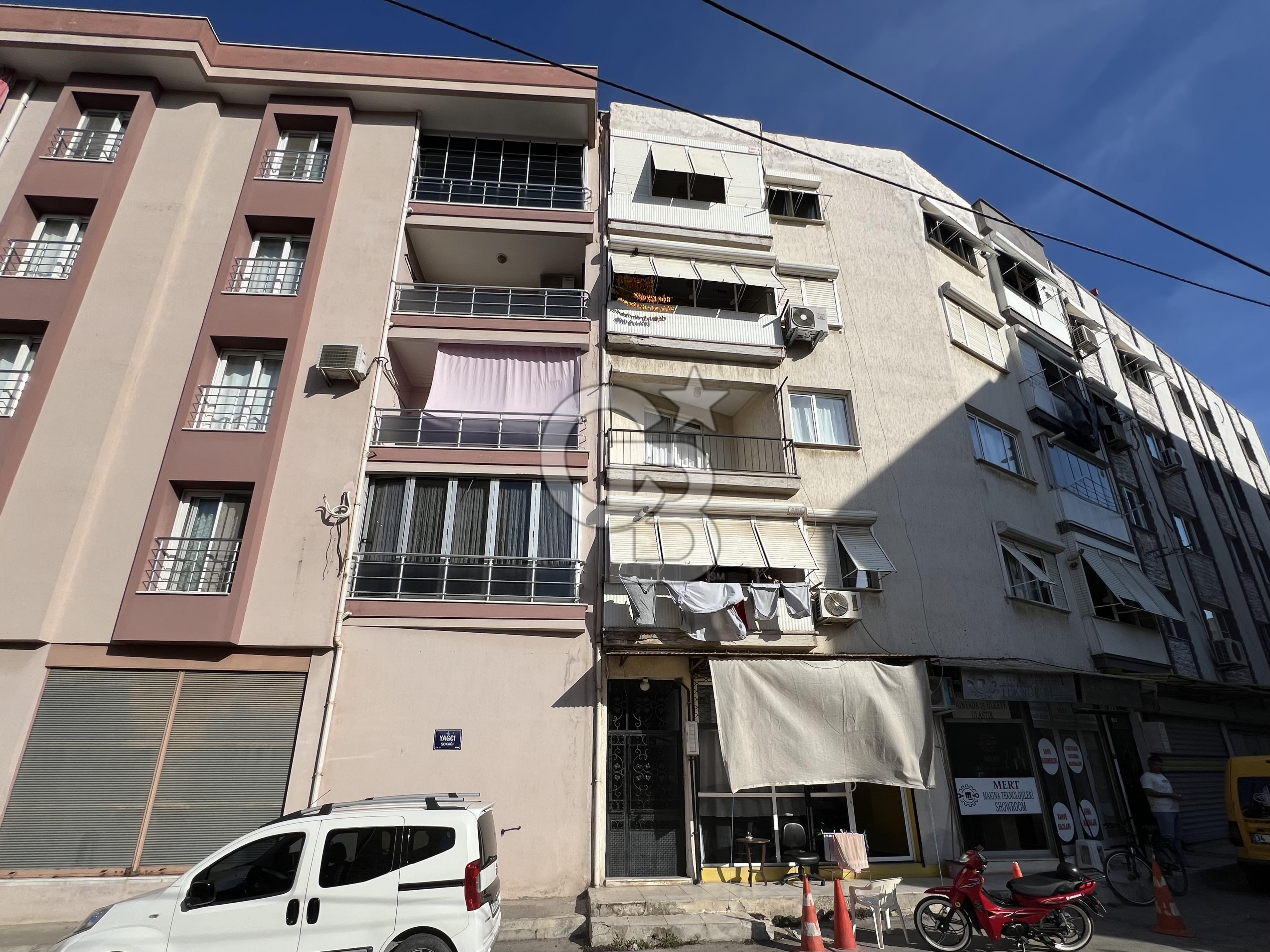 Menemen Mermerli Mahallesi Satılık 3+1 Daire