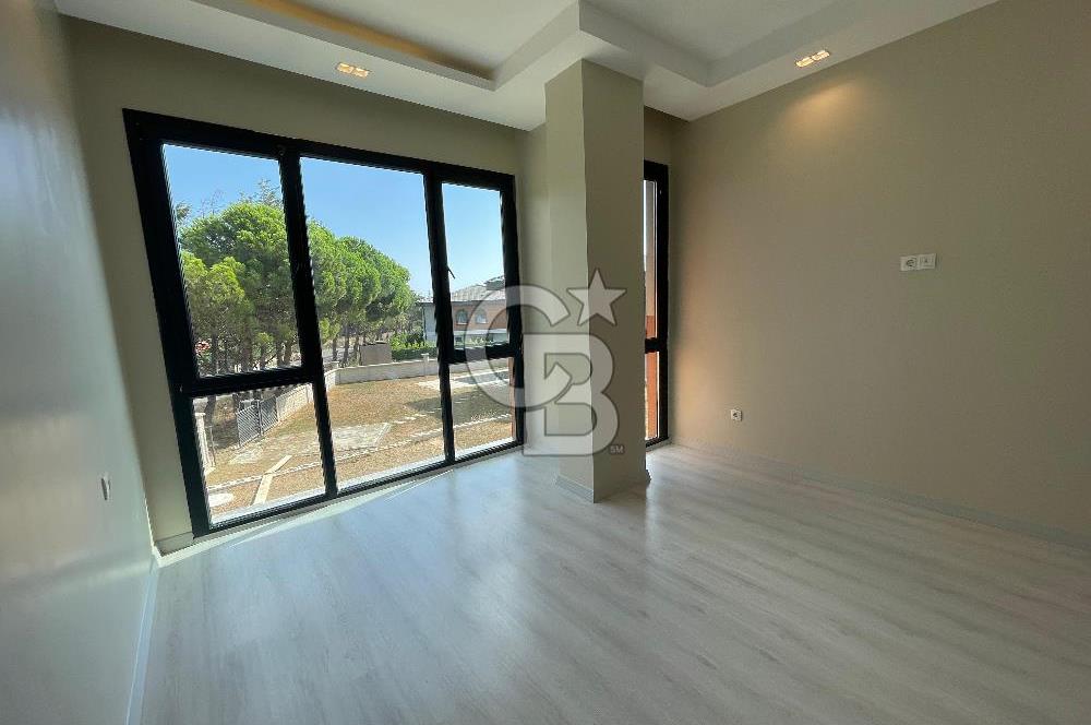 Silivri Kavaklı Satılık 4+1 Villa Müstakil Havuzlu