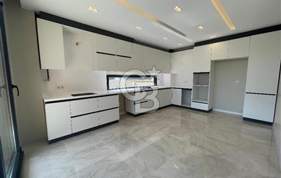 Silivri Kavaklı Satılık 4+1 Villa Müstakil Havuzlu