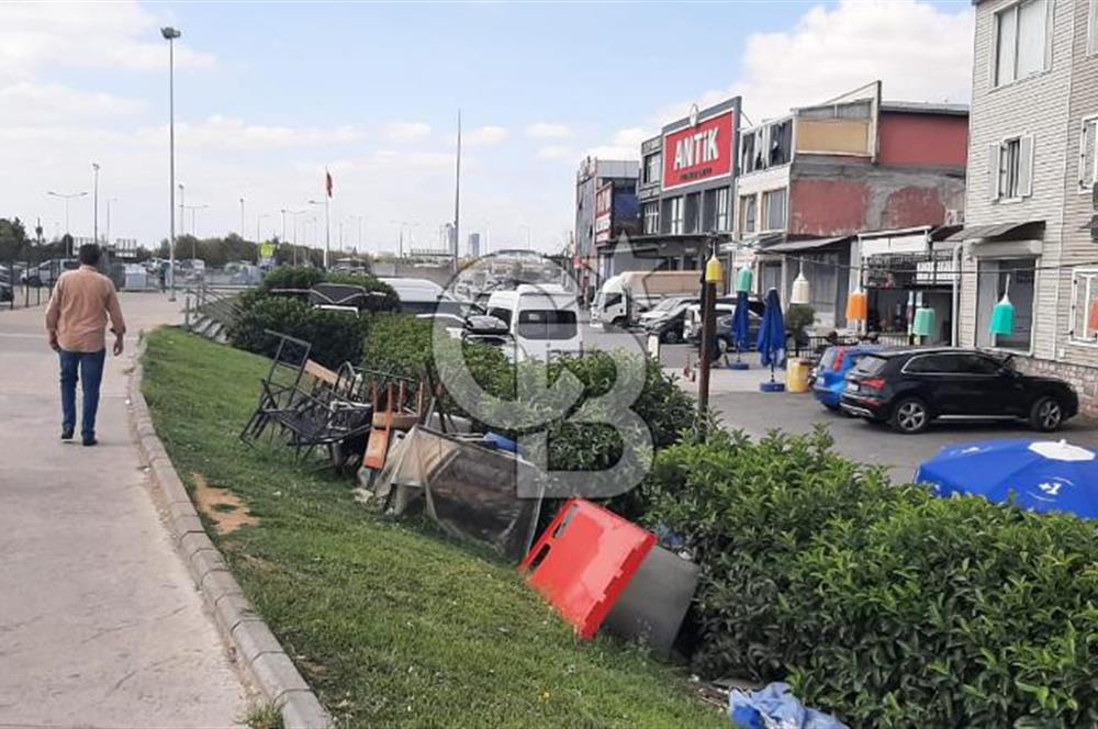 Aksaray Yenikapıda Birçok İşkoluna Uygun Üçkatlı ve Bodrumlu Kiralık Bina