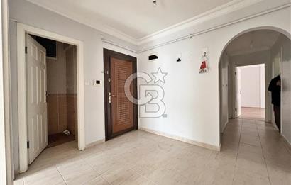 PODGORİTSA CD ÜZERİ KATTA ÖN CEPHE ASANSÖRLÜ 3,5+1