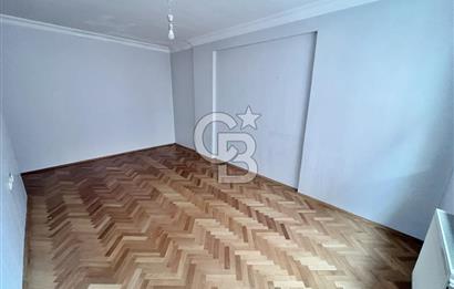 PODGORİTSA CD ÜZERİ KATTA ÖN CEPHE ASANSÖRLÜ 3,5+1