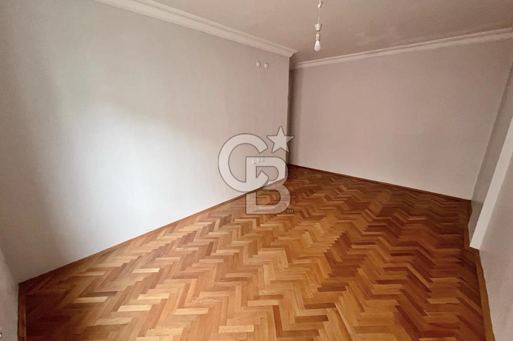 PODGORİTSA CD ÜZERİ KATTA ÖN CEPHE ASANSÖRLÜ 3,5+1