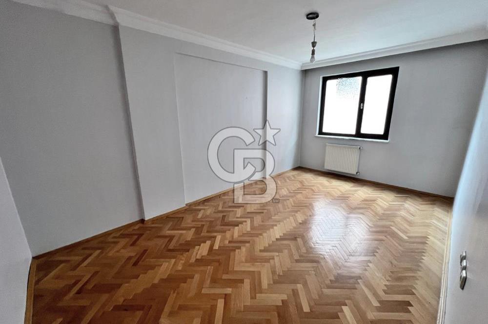 PODGORİTSA CD ÜZERİ KATTA ÖN CEPHE ASANSÖRLÜ 3,5+1