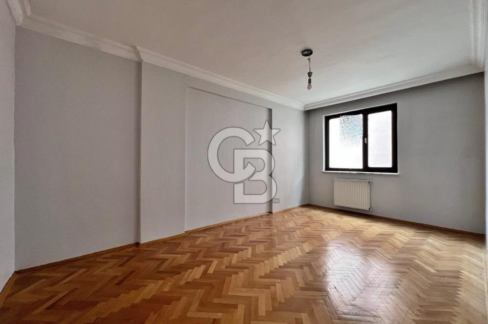 PODGORİTSA CD ÜZERİ KATTA ÖN CEPHE ASANSÖRLÜ 3,5+1