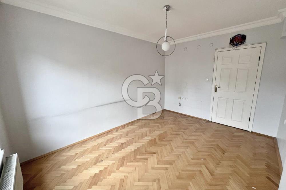 PODGORİTSA CD ÜZERİ KATTA ÖN CEPHE ASANSÖRLÜ 3,5+1