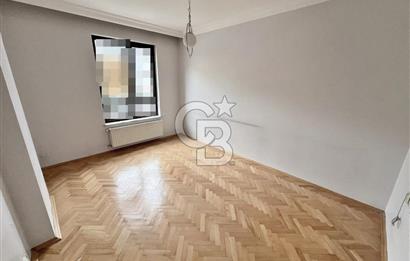 PODGORİTSA CD ÜZERİ KATTA ÖN CEPHE ASANSÖRLÜ 3,5+1