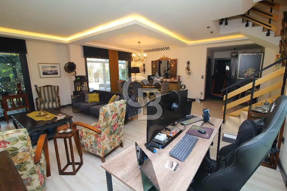 URLA ÇEŞMEALTI SATILIK 4+1 VİLLA