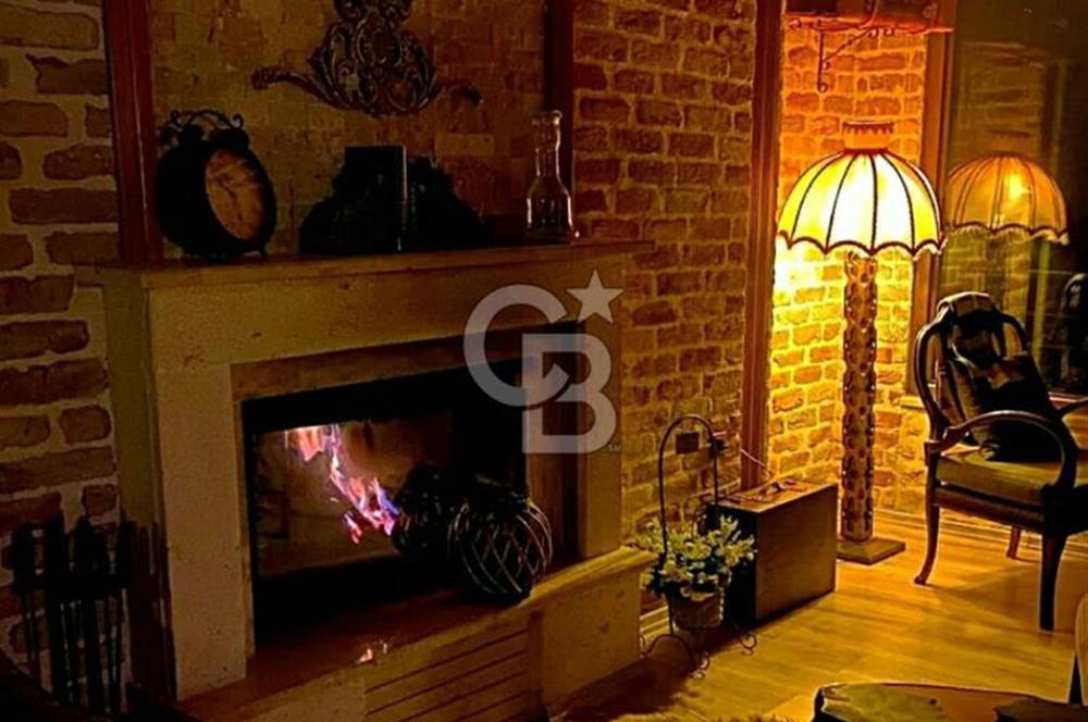 ÇANAKKALE YEŞİLYURT KÖYÜ SATILIK 17 ODALI 600 PARÇA MÜZELİ OTEL