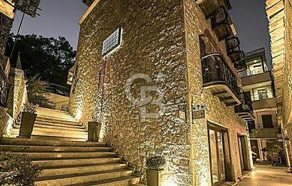 ÇANAKKALE YEŞİLYURT KÖYÜ SATILIK 17 ODALI 600 PARÇA MÜZELİ OTEL