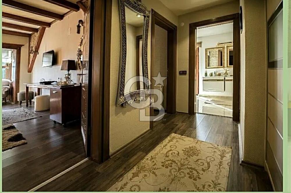 ÇANAKKALE YEŞİLYURT KÖYÜ SATILIK 17 ODALI 600 PARÇA MÜZELİ OTEL