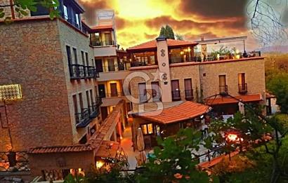 ÇANAKKALE YEŞİLYURT KÖYÜ SATILIK 17 ODALI 600 PARÇA MÜZELİ OTEL