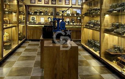 ÇANAKKALE YEŞİLYURT KÖYÜ SATILIK 17 ODALI 600 PARÇA MÜZELİ OTEL