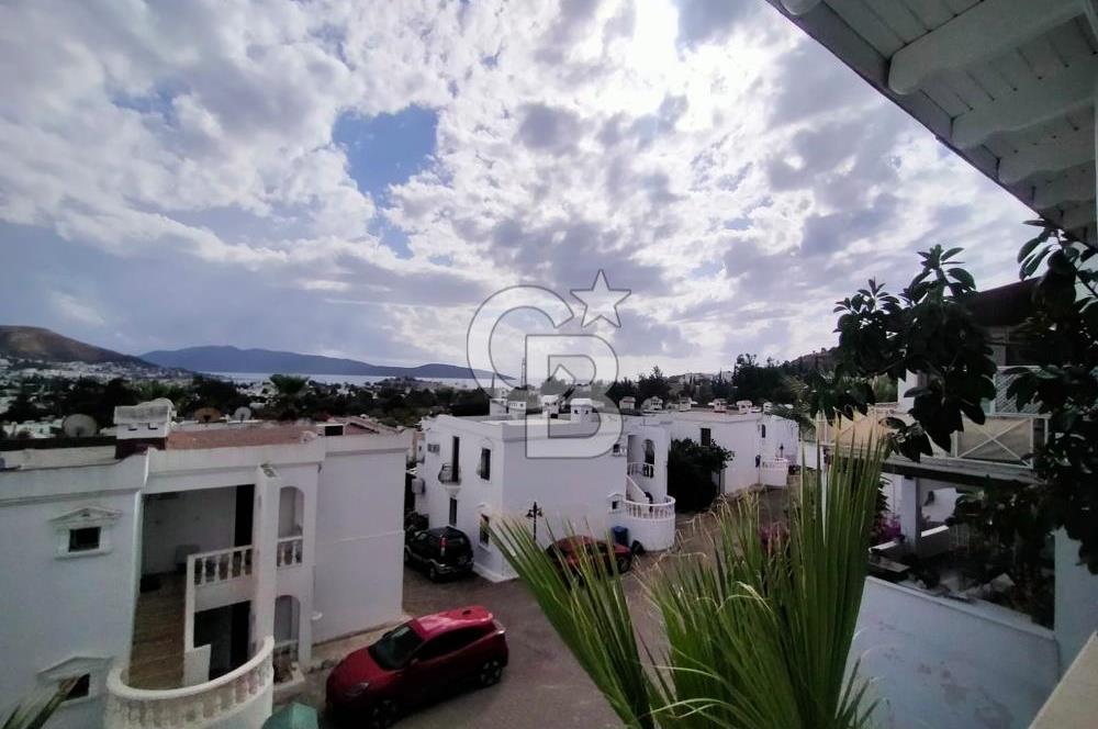 Bodrum Merkez Kale ve Deniz Manzaralı 2+1 Satılık Daire