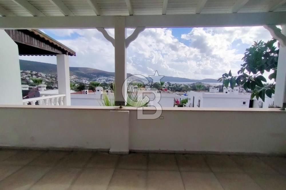 Bodrum Merkez Kale ve Deniz Manzaralı 2+1 Satılık Daire