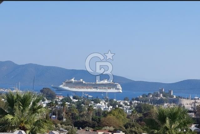 Bodrum Merkez Kale ve Deniz Manzaralı 2+1 Satılık Daire